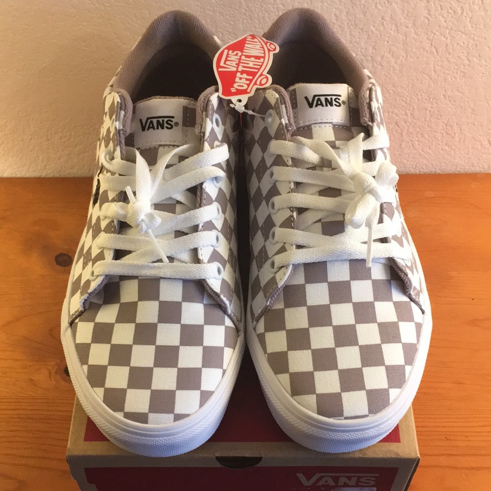 NWT Vans Seldan Checkerboard Skate Shoes | Women's SZ 9.5